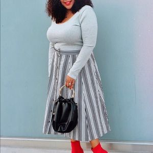 Universal Thread Skirt Size XXL